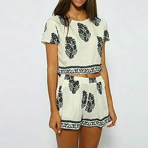 Leaf Pattern Bohemian Crop Top+Shorts